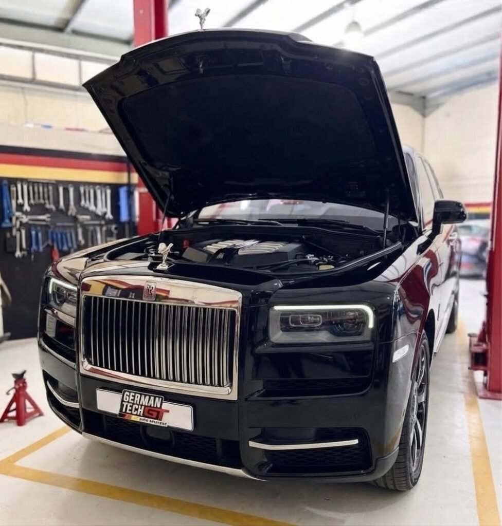 Car Garage in Dubai